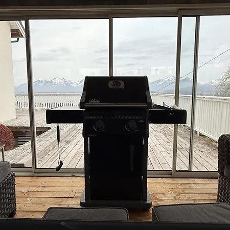 Villa Fjord View